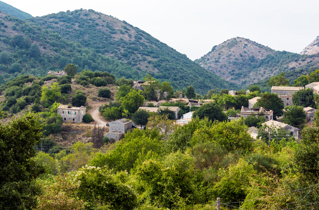 Παλιά Περίθεια &#8211; Το ορεινό χωριό στην Κέρκυρα που υμνεί ο Guardian