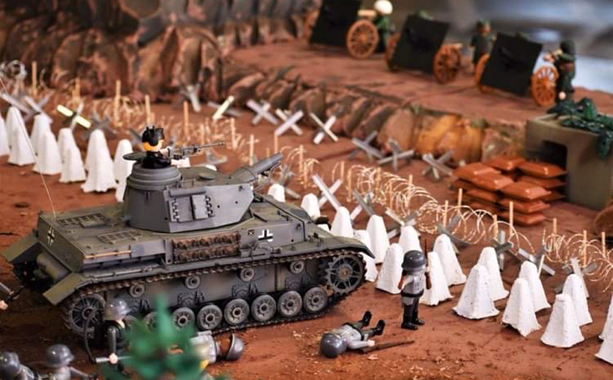 Έφτιαξε διόραμα για το Οχυρό Ρούπελ με&#8230; playmobil