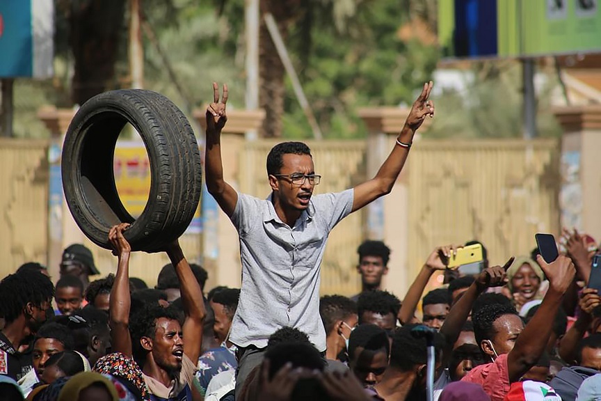 Πραξικόπημα στο Σουδάν: Η αντιπολίτευση καλεί τον κόσμο σε ειρηνικές διαδηλώσεις