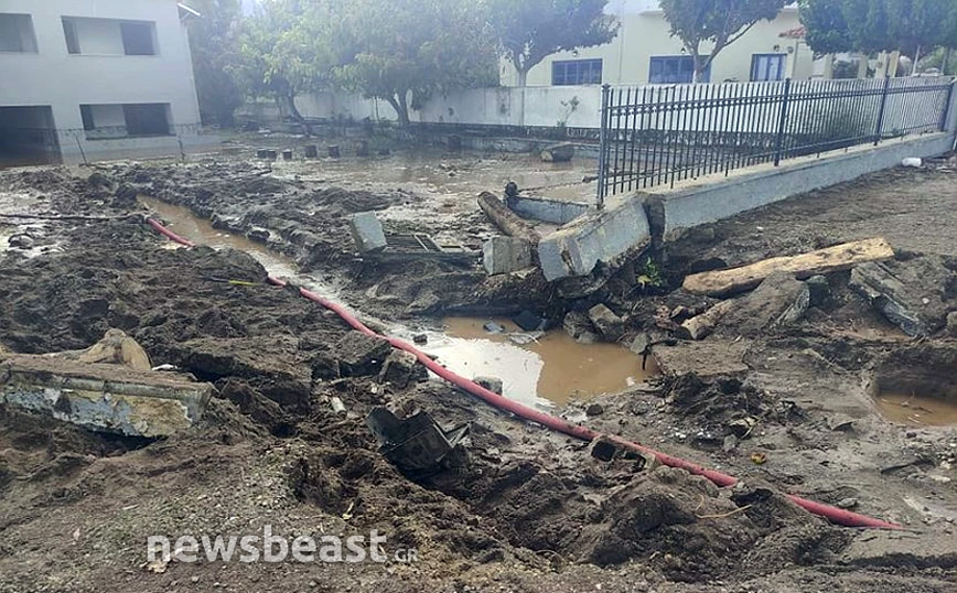 Όλα όσα έζησε εργαζόμενος στις αντιπλημμυρικές εργασίες στην Αγία Άννα Όλα όσα έζησε εργαζόμενος στις αντιπλημμυρικές εργασίες στην Αγία Άννα