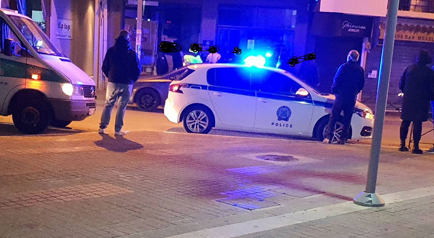 Άγρια συμπλοκή νεαρών στην Κοζάνη Άγρια συμπλοκή νεαρών στην Κοζάνη