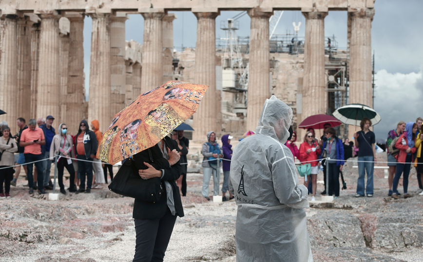 Κορονοϊός: 602 κρούσματα στην Αττική και 439 στη Θεσσαλονίκη – Ανησυχία για Λάρισα και Μαγνησία