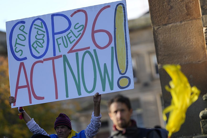 Βρετανία-COP26: Διαδηλωτές στους δρόμους της Γλασκώβης ζητούν από τους ηγέτες να αναλάβουν δράση