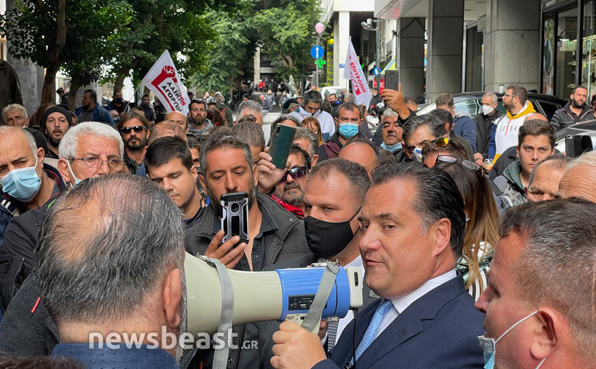 Γεωργιάδης με παραγωγούς λαϊκών αγορών Γεωργιάδης με παραγωγούς λαϊκών αγορών