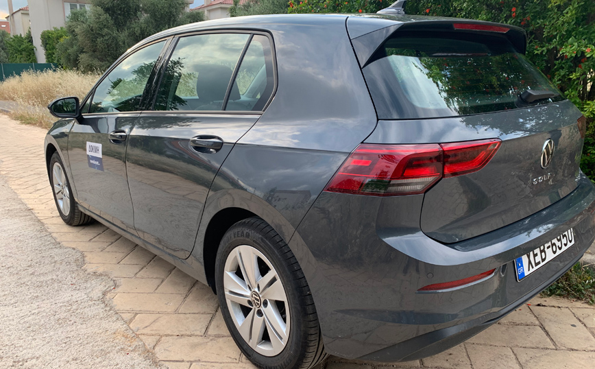 Volkswagen Golf 1.0 eTSI DSG