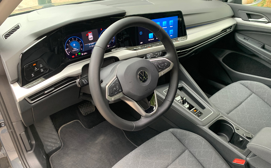 Volkswagen Golf 1.0 eTSI DSG