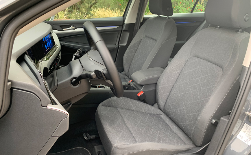 Volkswagen Golf 1.0 eTSI DSG