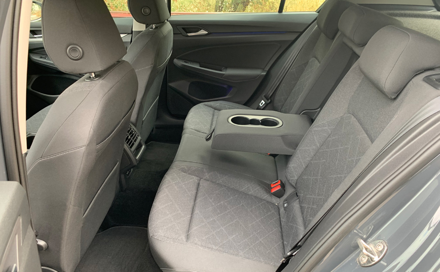 Volkswagen Golf 1.0 eTSI DSG