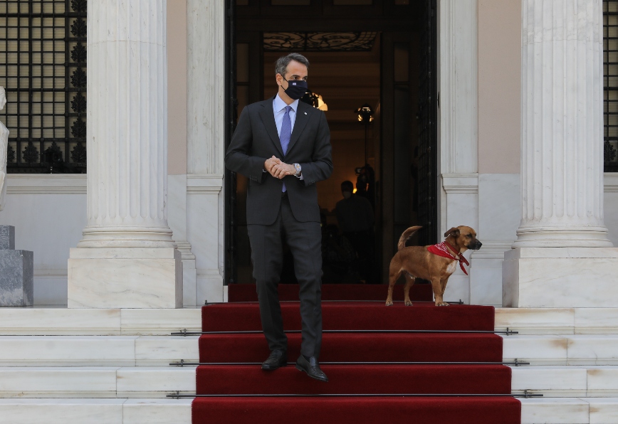 O Μητσοτάκης με τον Πινάτ O Μητσοτάκης με τον Πινάτ