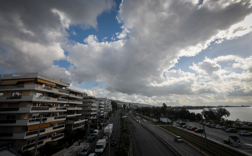 Υπεγράφη η σύμβαση παραχώρησης έκτασης 70 στρ. για τη δημιουργία ποδηλατόδρομου και πεζόδρομου στην Αττική Ριβιέρα