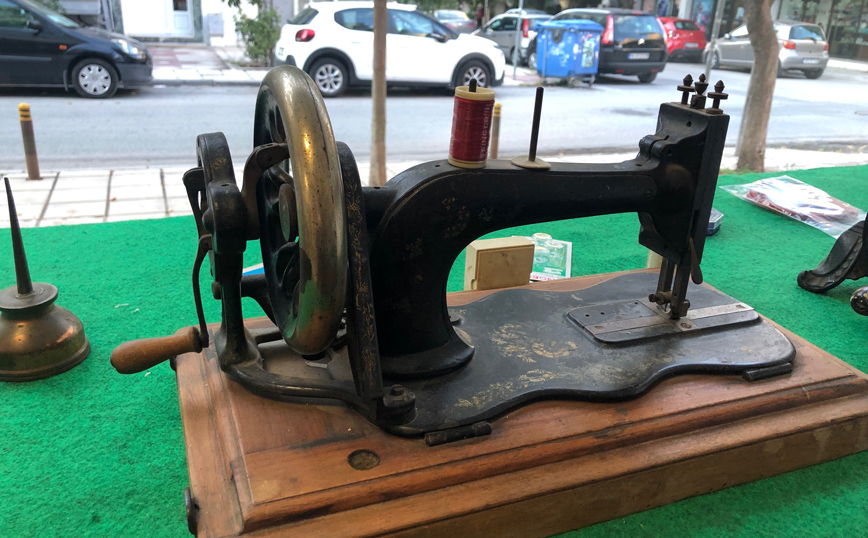 Οι ραπτομηχανές του τεχνίτη Γιάννη Γεωργαντζά Οι ραπτομηχανές του τεχνίτη Γιάννη Γεωργαντζά