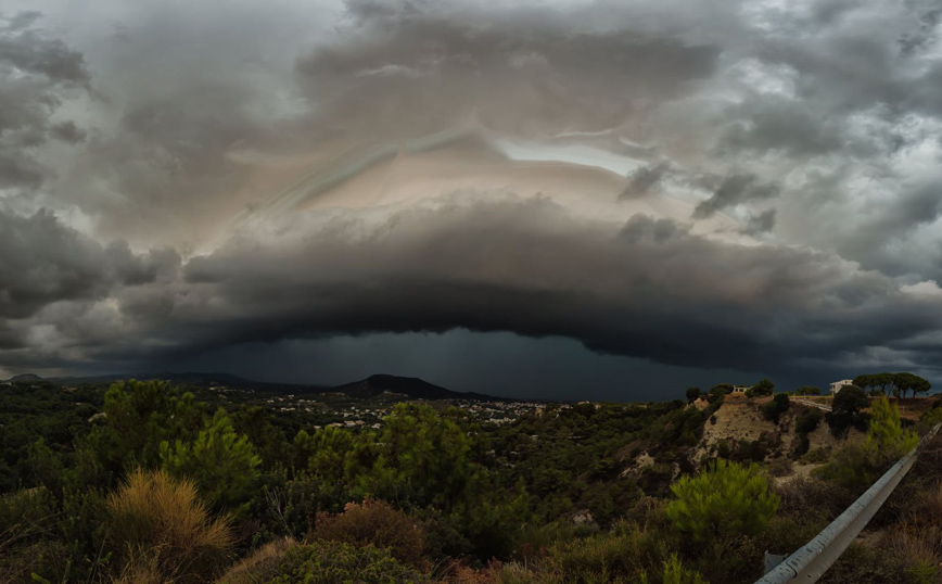 Εντυπωσιακό shelf cloud στη Ρόδο