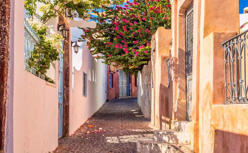 Γραφικό σοκάκι στην Οία Γραφικό σοκάκι στην Οία