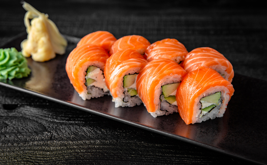 Σολομός σούσι Σολομός σούσι