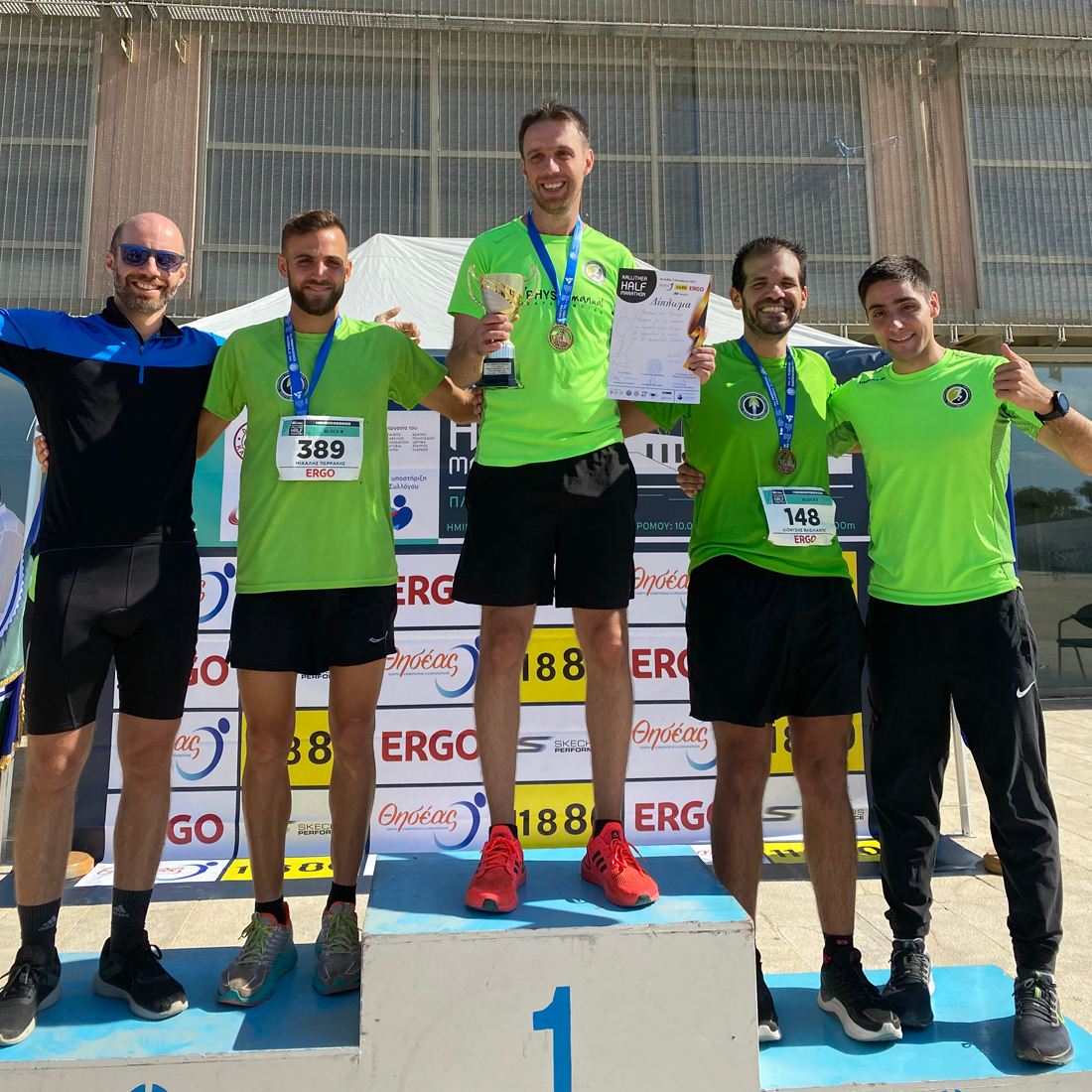 Ο Παναγιώτης Πολύδωρας στον ημιμαραθώνιο με σχοινάκι