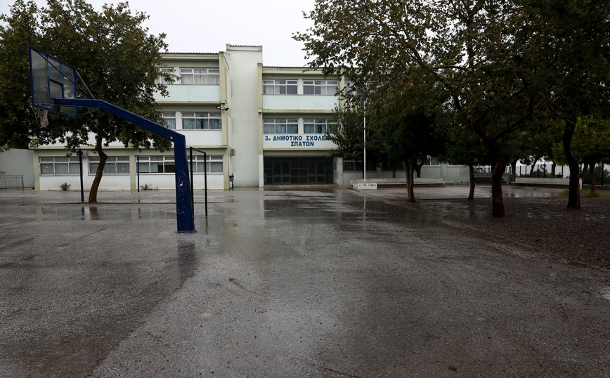 Κακοκαιρία Μπάλλος: Κλειστά αύριο όλα τα σχολεία στην Αττική
