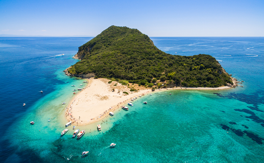 Υπέροχη παραλία στη Ζάκυνθο Υπέροχη παραλία στη Ζάκυνθο