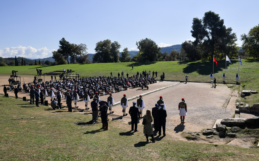 Τελετή Αφής της Ολυμπιακής Φλόγας στην Αρχαία Ολυμπία Τελετή Αφής της Ολυμπιακής Φλόγας στην Αρχαία Ολυμπία