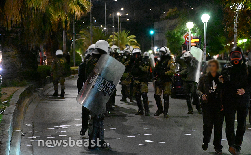 Διαμαρτυρία στο Αιγάλεω για τον θάνατο του 20χρονου Ρομά