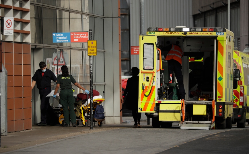 Βρετανία: «Αιμορραγεί» το ΕΣΥ &#8211; Σοβαρές ελλείψεις σε υγειονομικό προσωπικό