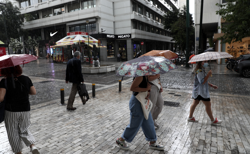 Κακοκαιρία «Αθηνά»: Ισχυρές βροχές στις πυρόπληκτες περιοχές της Εύβοιας την Παρασκευή