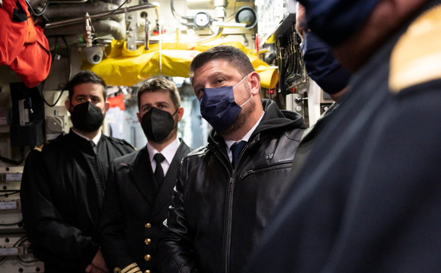 Ο Χαρδαλιάς στο ναύσταθμο της Σαλαμίνας