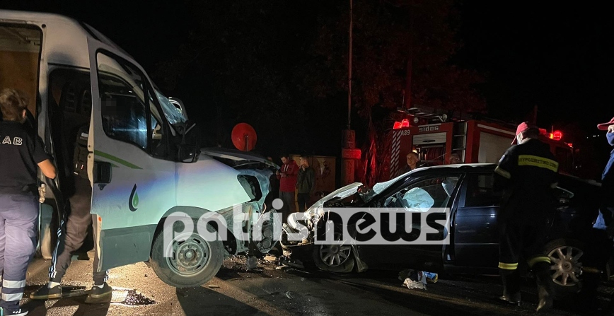 Τροχαίο στην Ηλεία με εγκλωβισμένους Τροχαίο στην Ηλεία με εγκλωβισμένους