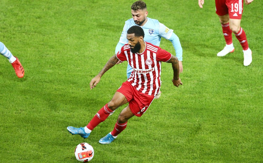 Φάση από τον αγώνα Ολμυπιακός - Ιωνικός