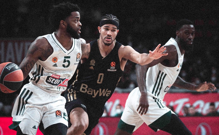 Φάση από τον αγώνα Μπάγερν Μονάχου - Παναθηναϊκός Φάση από τον αγώνα Μπάγερν Μονάχου - Παναθηναϊκός