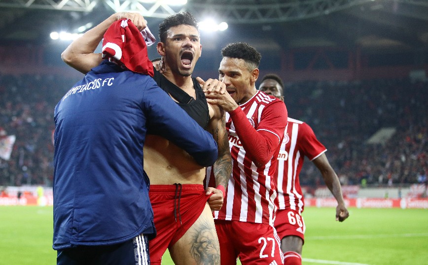 Europa League: Νίκη-πρόκριση στο 90ο λεπτό για τον Ολυμπιακό επί της Φενέρ – Δείτε το γκολ
