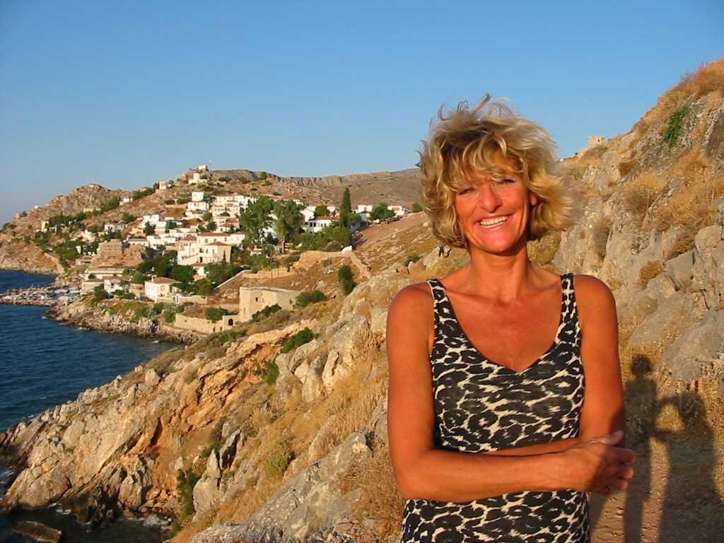 Η ολλανδή δημοσιογράφος που επιτέθηκε φραστικά στον Κυριάκο Μητσοτάκη Η ολλανδή δημοσιογράφος που επιτέθηκε φραστικά στον Κυριάκο Μητσοτάκη