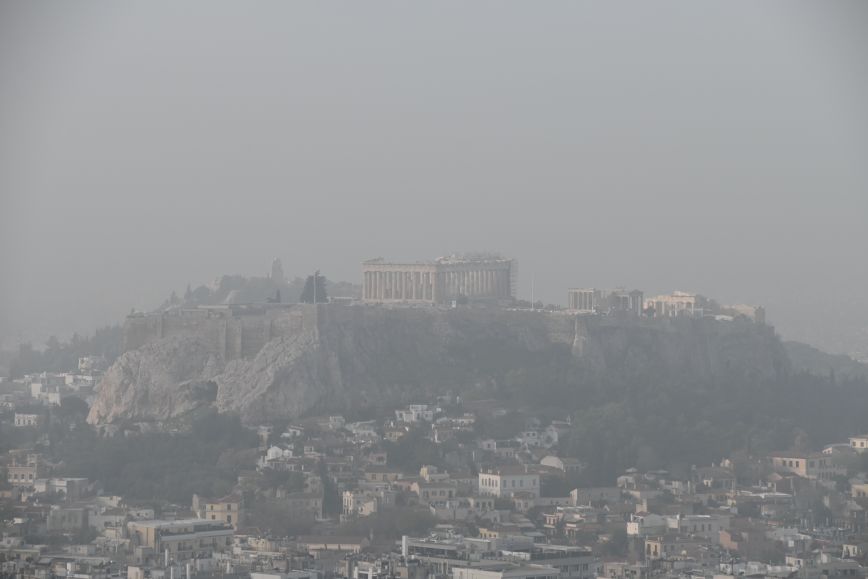 Καιρός: Σε κλίμα αφρικανικής σκόνης και ζέστης τις επόμενες ημέρες η χώρα
