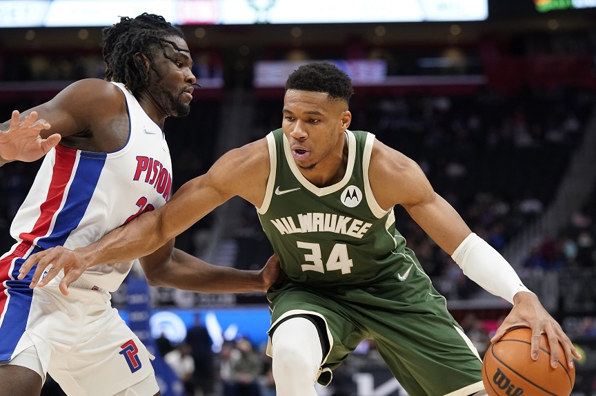 NBA: Με τον Γιάννη ν’ αγγίζει το triple-double, οι Μπακς «καθάρισαν» τους Πίστονς