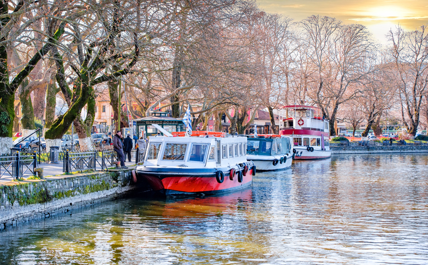 Η λίμνη Παμβώτιδα στα Ιωάννινα Η λίμνη Παμβώτιδα στα Ιωάννινα