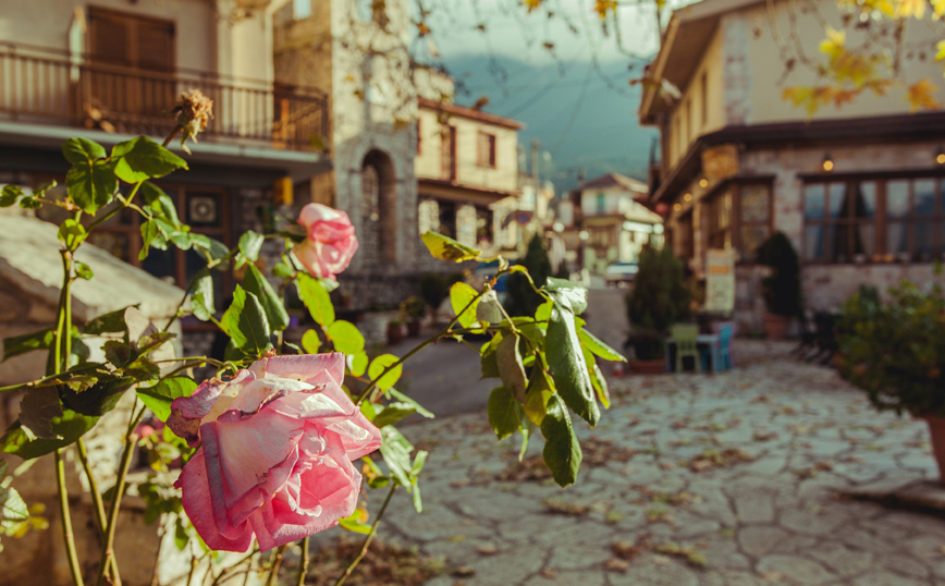 Το Μεγάλο Χωριό στην Ευρυτανία Το Μεγάλο Χωριό στην Ευρυτανία