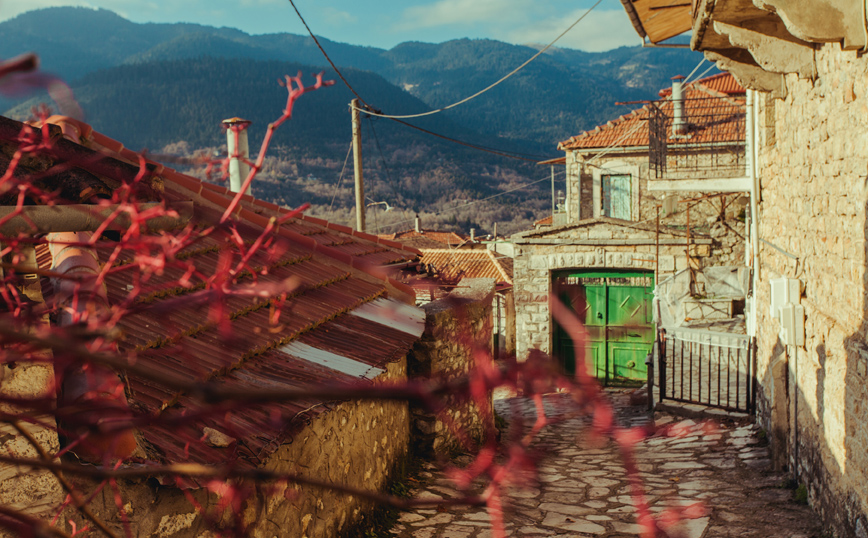 Το Μεγάλο Χωριό στην Ευρυτανία Το Μεγάλο Χωριό στην Ευρυτανία