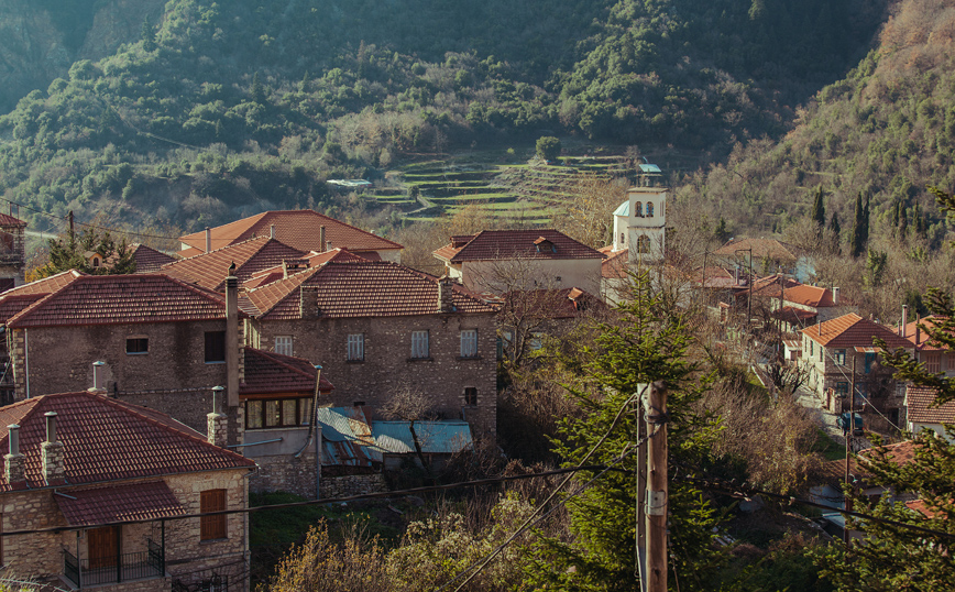 Το Μεγάλο Χωριό στην Ευρυτανία Το Μεγάλο Χωριό στην Ευρυτανία