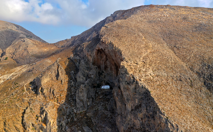 Η παναγία Κατεφιανή στη Σαντορίνη Η παναγία Κατεφιανή στη Σαντορίνη