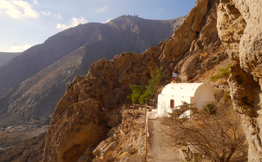 Η παναγία Κατεφιανή στη Σαντορίνη Η παναγία Κατεφιανή στη Σαντορίνη