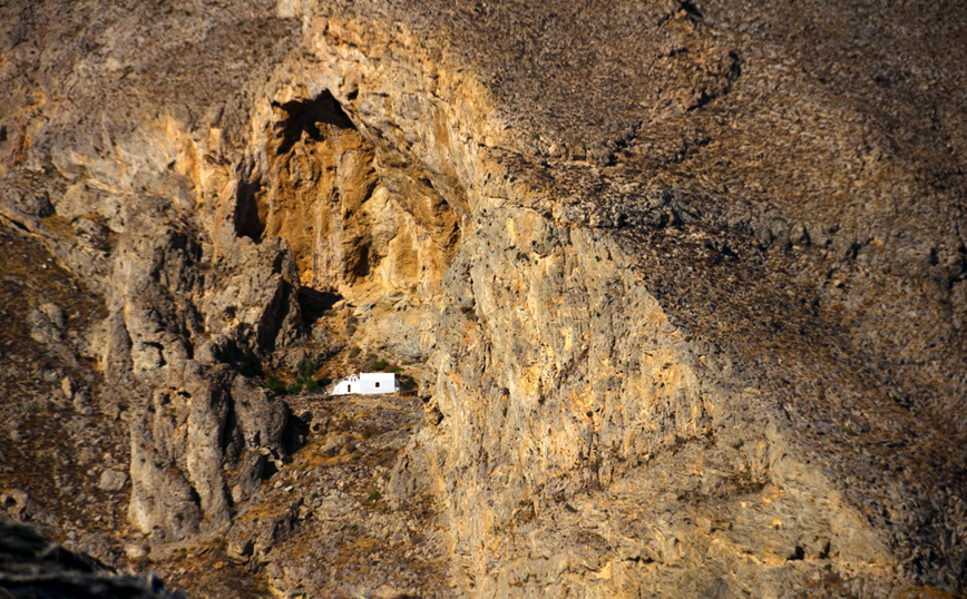Η παναγία Κατεφιανή στη Σαντορίνη Η παναγία Κατεφιανή στη Σαντορίνη
