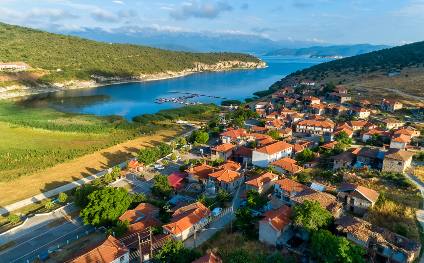 Πανοραμική των Ψαράδων στις Πρέσπες Πανοραμική των Ψαράδων στις Πρέσπες