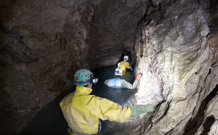 Το βαθύτερο σπήλαιο στη γη Το βαθύτερο σπήλαιο στη γη