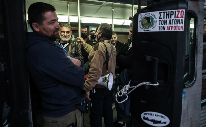 «Απόβαση» χιλιάδων αγροτών από την Κρήτη στην Αθήνα «Απόβαση» χιλιάδων αγροτών από την Κρήτη στην Αθήνα