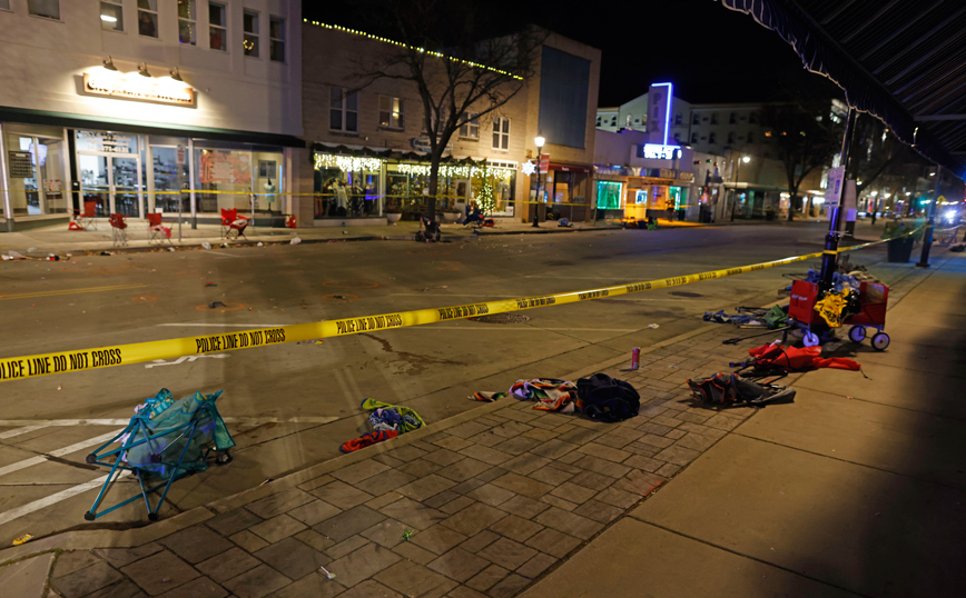 ΗΠΑ: Ματωμένη χριστουγεννιάτικη παρέλαση με νεκρούς και πάνω από 20 τραυματίες, ανάμεσά τους και παιδιά