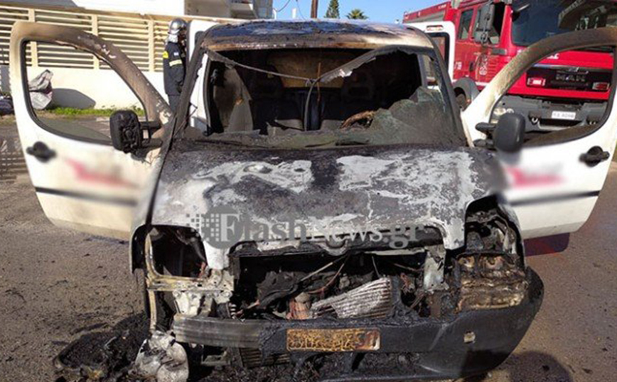 Φωτιά σε αυτοκίνητο στα Χανιά &#8211; Πρόλαβε να σωθεί ο οδηγός