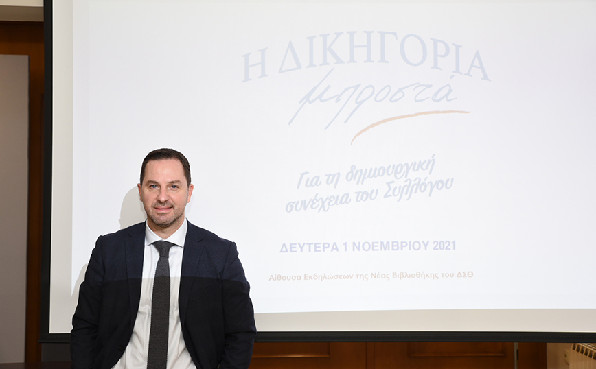 Στάθης Κουτσοχήνας Στάθης Κουτσοχήνας