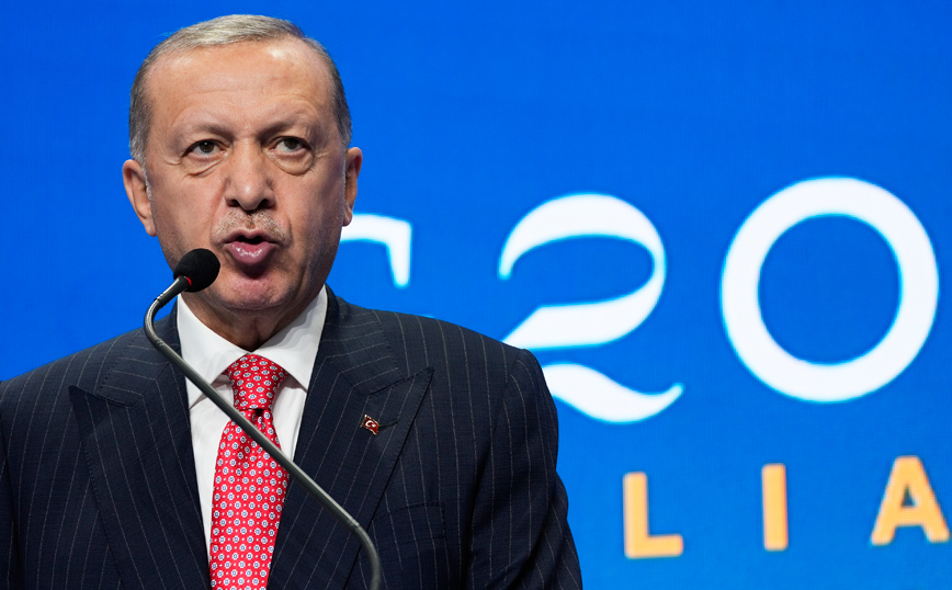 Ερντογάν: Η ΕΕ να αντιμετωπίσει την Τουρκία όπως την Ουκρανία δίχως να περιμένει πόλεμο