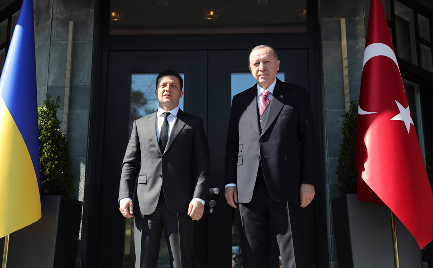 Ζελένσκι για Ερντογάν: Οι σχέσεις Ουκρανίας με Τουρκία κάνουν ισχυρότερο τον στρατό μας