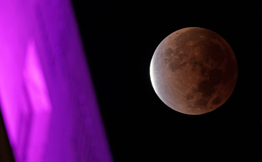 Κοντινή φωτογραφία της Σελήνης Κοντινή φωτογραφία της Σελήνης