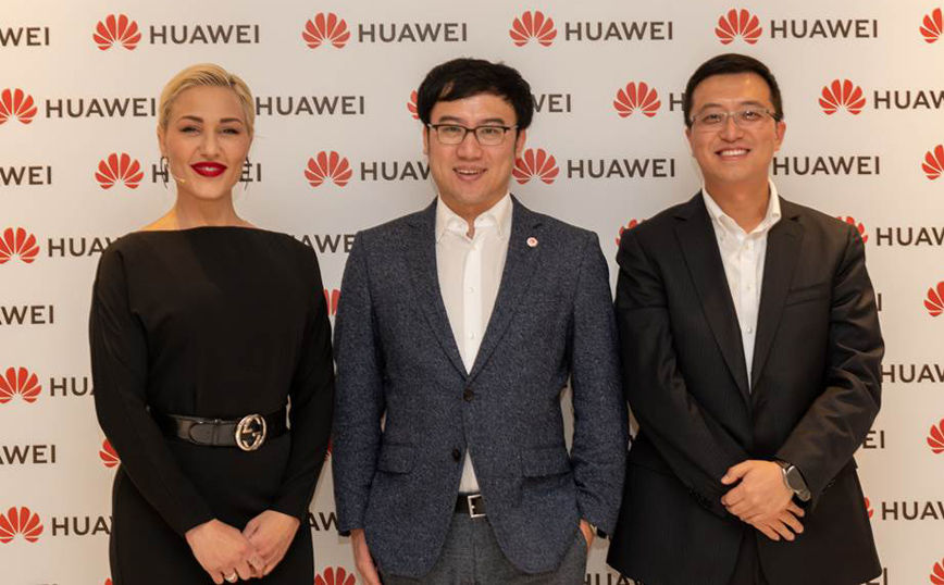 HUAWEI MateBook 14s και HUAWEI MateView GT 34’’:
